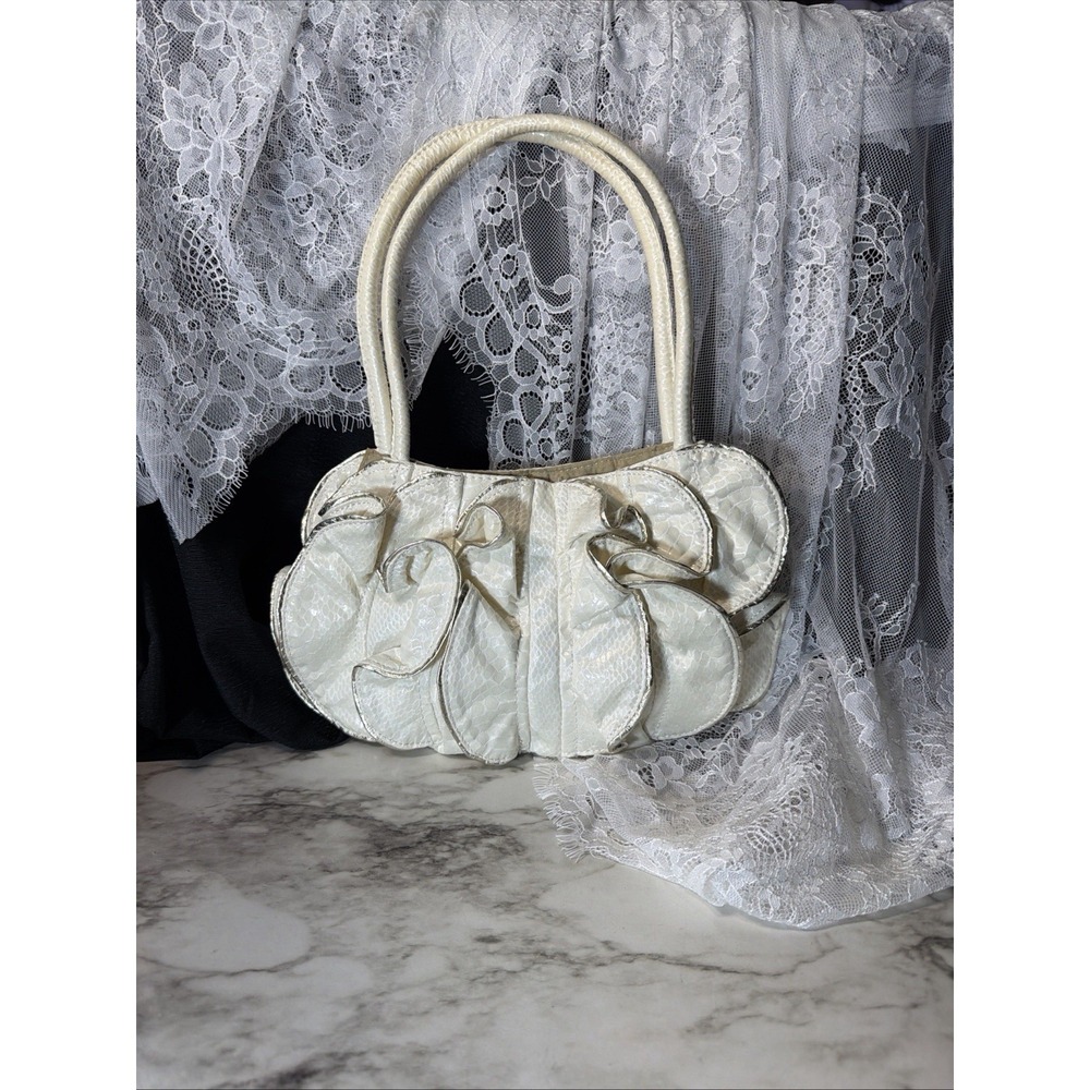 SR SQUARED BY SONDRA ROBERTS LAYERED RUFFLES SNAKESKIN TEXTURE HANDBAG (A2958) - Picture 2 of 12